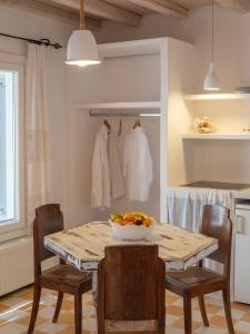 Fotografia z galérie ubytovania Donum Dei Seaside Suites & Villa v destinácii Parikia