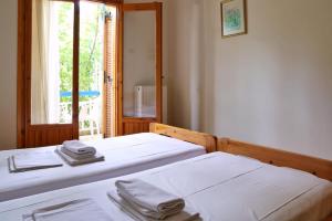 Postel nebo postele na pokoji v ubytování Seaview - selfcatering apartment - Helen No 6