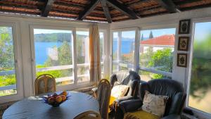 Χώρος καθιστικού στο Apartments Marija Bajto