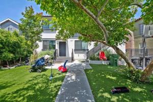 Zahrada ubytování Modern Luxury 1BR Apartment Close to Attractions