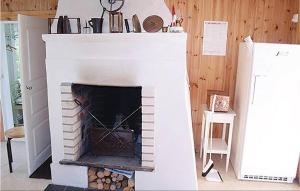 Cuisine ou kitchenette dans l'établissement Holiday Home Rådetorps Gård Storfors