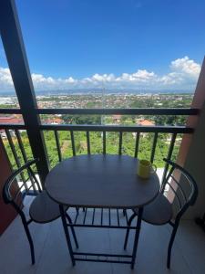 Balkón nebo terasa v ubytování Yvonne Condo at Primeworld Lapu Lapu, Mactan Cebu