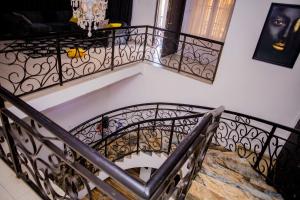 Φωτογραφία από το άλμπουμ του LEKKI SECRET MANSION 'n' SWIMMING POOl σε Aja