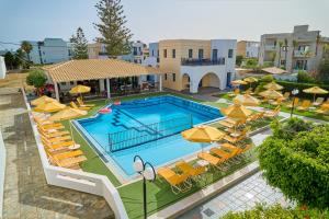 Bazén v ubytování Artemis Apartments nebo v jeho okolí