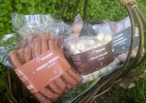 Jídlo v luxury tent nebo okolí