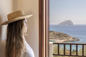 Фотография из галереи Porto Delfino Retreat в городе Капсалион