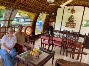 入住Thara's Houseboat的客人