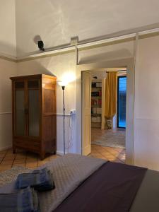 Katil atau katil-katil dalam bilik di Palazzo Antico