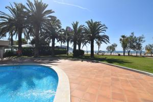 The swimming pool at or close to RNET - RHC 3603 Roses Holiday Center