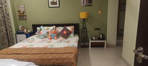 Fotografie z fotogalerie ubytování Riverside Palm Deluxe Double Room with AC in a house near Kamakhya and IHR v destinaci Guváhátí