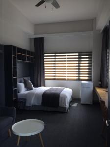 사이판 iris pool villa 객실 침대