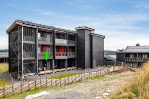 Tòa nhà nơi nhà nghỉ dưỡng tọa lạc