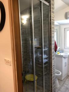 Et badeværelse på Rosa + 16 billeder