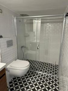 A bathroom at Held Hotel