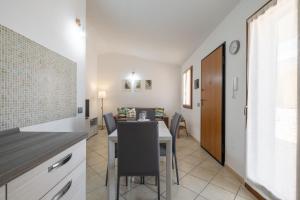 Η κουζίνα ή μικρή κουζίνα στο Edo Apartment Muravera