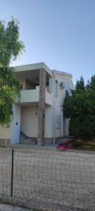 Το κτήριο όπου στεγάζεται  το διαμέρισμα +9 φωτογραφίες