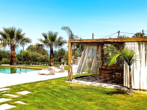 The swimming pool at or close to Villa Elia