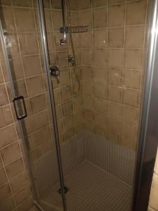 Ein Badezimmer in der Unterkunft Ferienwohnung Aspisheim