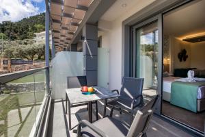 Balkón nebo terasa v ubytování VERANO LUXURY STUDIOS