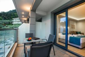 Balkón nebo terasa v ubytování VERANO LUXURY STUDIOS