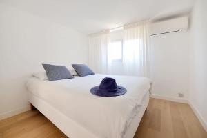 Ένα ή περισσότερα κρεβάτια σε δωμάτιο στο K-Sea Villa Boutique De Luxe à Cassis