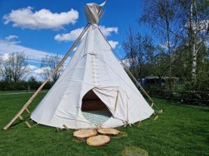 Fotografie z fotogalerie ubytování Tipi Luna v destinaci Kropswolde