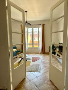 GRAND APPARTEMENT A 5 MINUTES DE LA MER