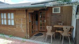 Το κτήριο όπου στεγάζεται  το διαμέρισμα