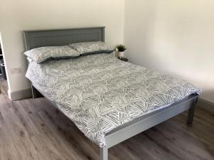 Postel nebo postele na pokoji v ubytování Studio apartment to rent