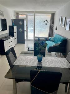 Kuchyň nebo kuchyňský kout v ubytování Duplex Juan les Pins proche plage