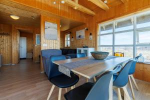Dapur atau dapur kecil di Cozy cottage house located at Golden Circle +23 gambar
