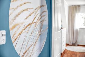 Koupelna v ubytování Haus Seerose - Ferienhaus mit Garten nahe Fleesensee für Natur und Erholung + 20 fotografií
