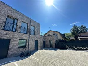 Το κτήριο όπου στεγάζεται  το διαμέρισμα