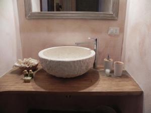 Agriturismo Sugheretello的一间浴室
