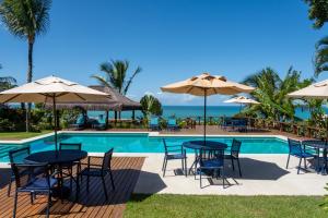 Bazén v ubytování Hotel Paraiso do Morro nebo v jeho okolí