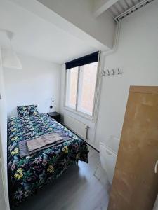 Afbeelding uit fotogalerij van 10 single room house near Meyer Turku in Turku