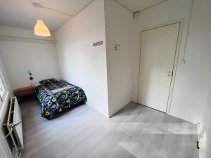 Afbeelding uit fotogalerij van 10 single room house near Meyer Turku in Turku