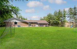 Zahrada ubytování Holiday Home Søndertoften Blåvand I