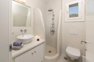 Kúpeľňa v ubytovaní Villa Agali Naxos Glyfada Kastraki