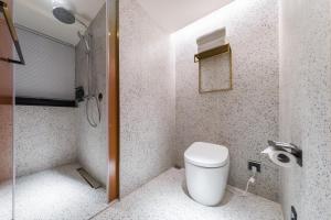 Koupelna v ubytování CitiGO Hotel Yuexiu Ouzhuang MTR Station Ghuangzhou - Free shuttle between hotel and Exhibition Center during Canton Fair