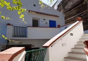 Φωτογραφία από το άλμπουμ του Cottage sul Mare σε Ustica +22 φωτογραφίες