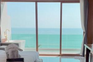 Ein allgemeiner Meerblick oder ein Meerblick von des Hotels aus