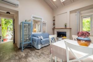 Afbeelding uit fotogalerij van Oasis Home in Tolo +55 foto's