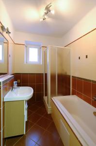 Kúpeľňa v ubytovaní Apartmány pri Belej