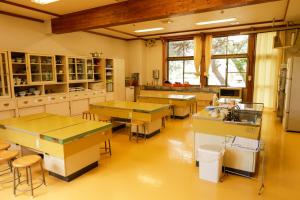 Зображення з фотогалереї помешкання 馬籠ふるさと学校 Magome Furusato Gakkou у місті Накацуґава