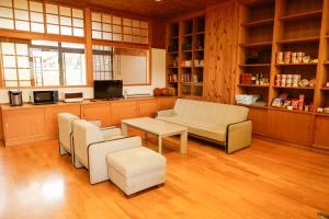 Кухня або міні-кухня у 馬籠ふるさと学校 Magome Furusato Gakkou
