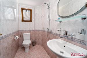 Photo de la galerie de l'établissement Hotel Chuchulev, à Sozopol
