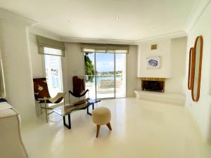 Posezení v ubytování Villa Punique: Villa exceptionnelle avec vue mer