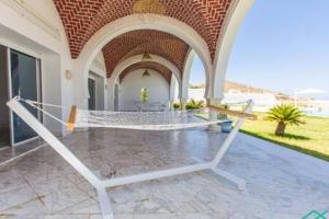 Galeriebild der Unterkunft Dar Barsha: Beach front white sand and happiness in Rafrāf