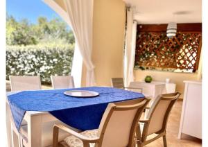Gallery image of Le Residenze sul mare B6 in Porto Ottiolu +32 photos